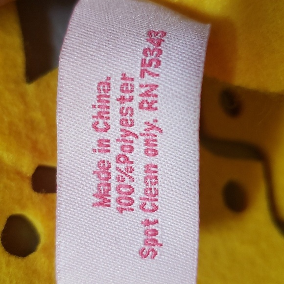 Isaac Mizrahi NWOT Bright Yellow Pierced Easter Egg Design Table Runner - Picture 4 of 5